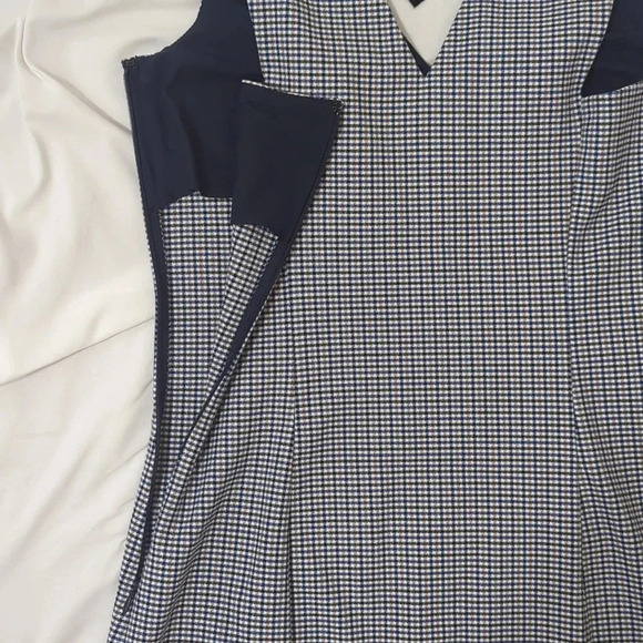 Banana Republic Houndstooth Check Tie-Back Sheath Dress, Color Blue/White Size 6 - Picture 12 of 16